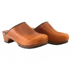 ZUECOS DE SUECIA MARRÓN SENCILLA ABIERTO