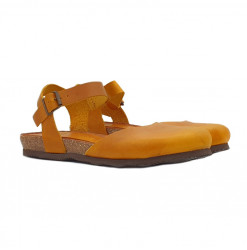 FLACHE SANDALEN OKER AUS LEDER