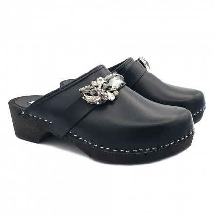 SCHWARZES HOLLÄNDISCHES MULE MIT SCHMUCK