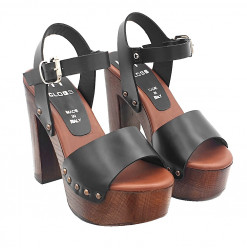 ZOCCOLI NERI CON CINTURINO